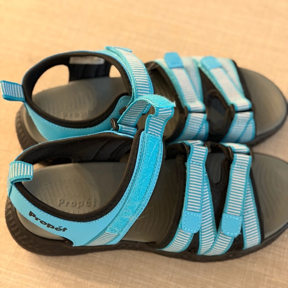 Propét Blue/Black Sandals